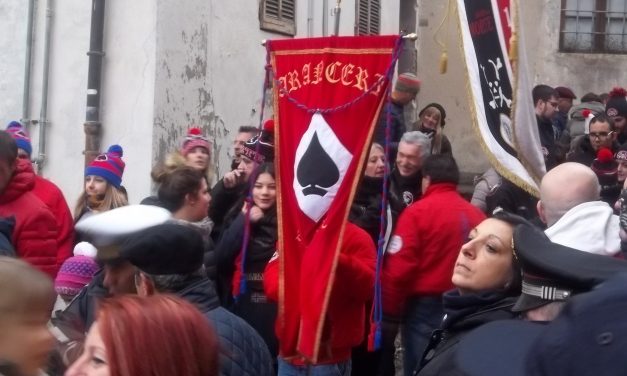 Sfilata del sabato contingentata