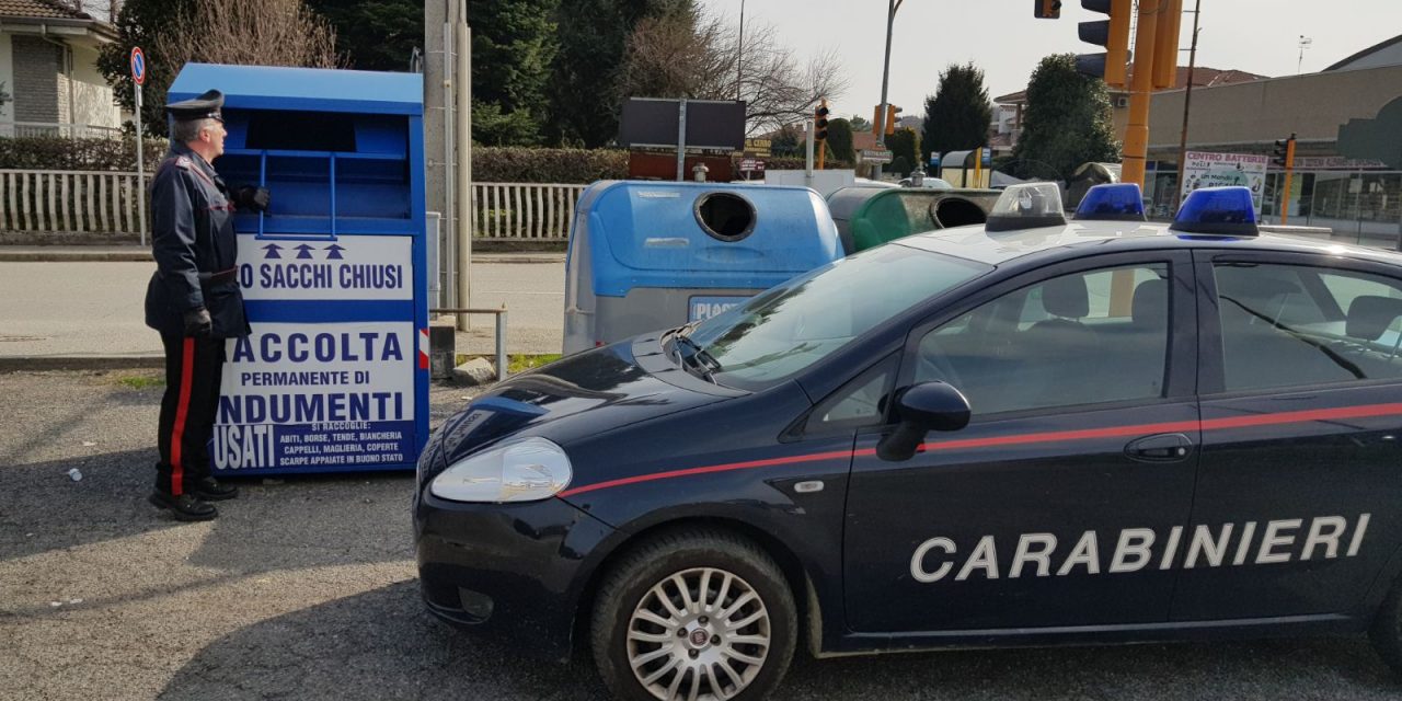 Strambino: sorpresi a rubare indumenti usati. Denunciati.