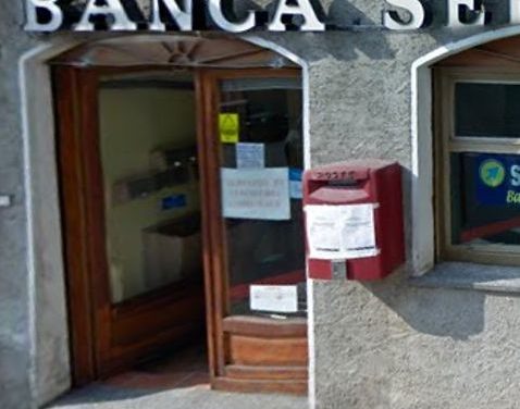 Rapina in banca a Chiaverano. I CC arrestano due biellesi