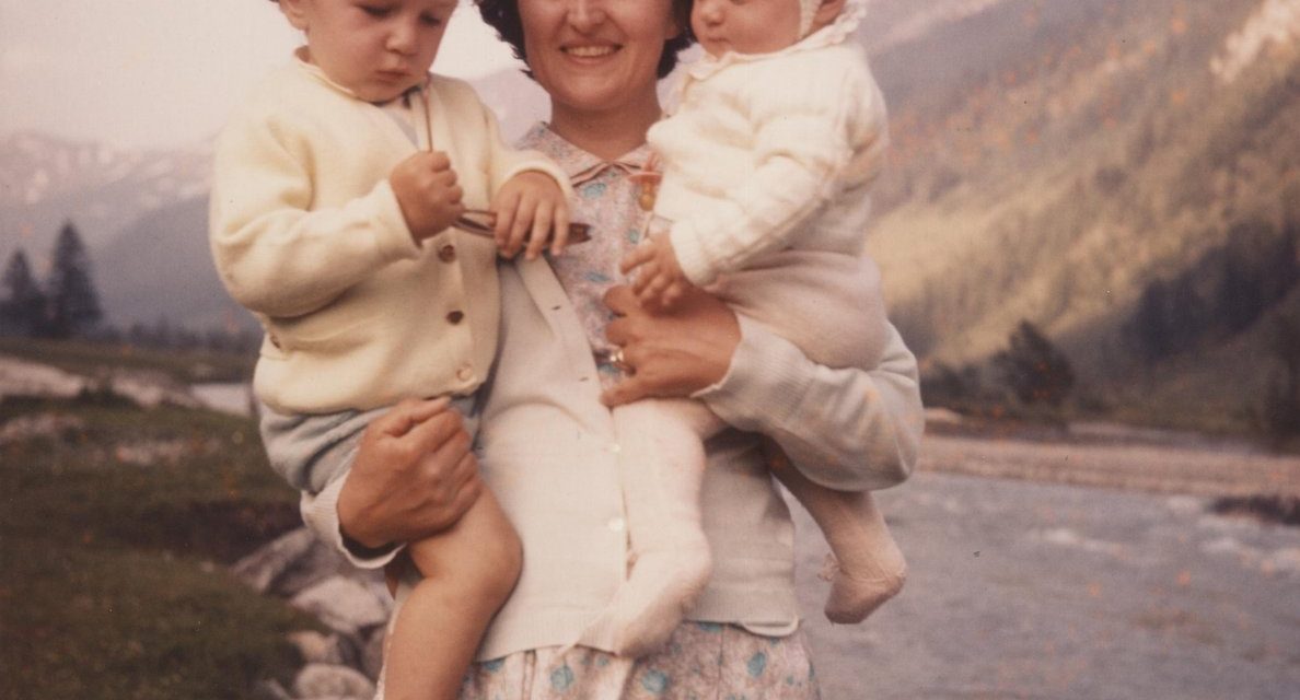 Santa Gianna Beretta Molla (1922 – 1962)