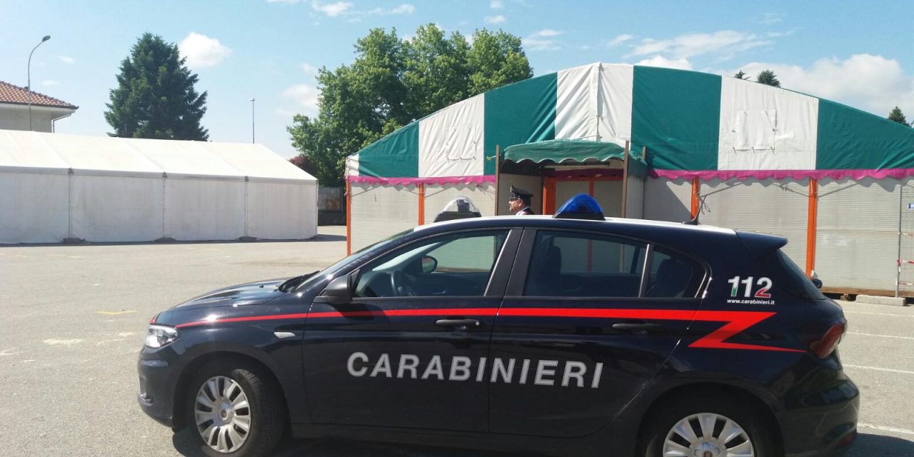 Disturba la festa dei coscritti a Pavone e aggredisce i CC. Arrestato un 49enne, ubriaco.