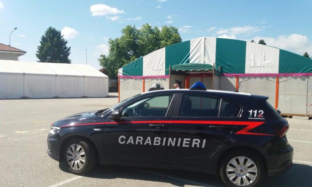 Disturba la festa dei coscritti a Pavone e aggredisce i CC. Arrestato un 49enne, ubriaco.