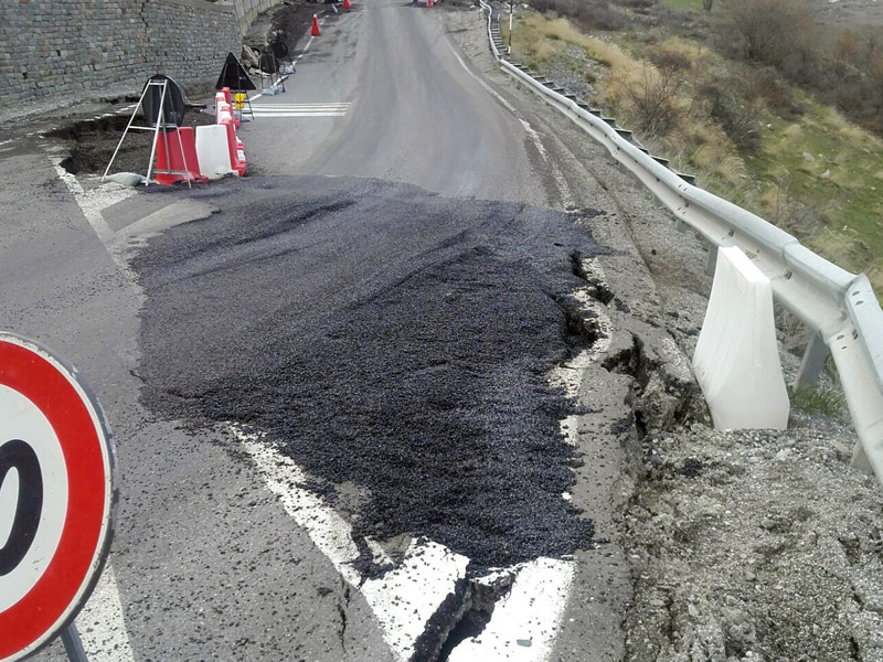 Vietato a tutti il transito sulla Provinciale 23 del Sestriere