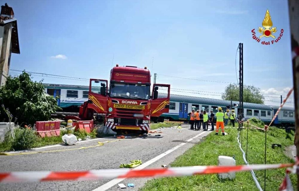 Dopo 20 giorni a bordo del TIR, riparte per la Lituania l’autista non coinvolto nell’incidente di Caluso