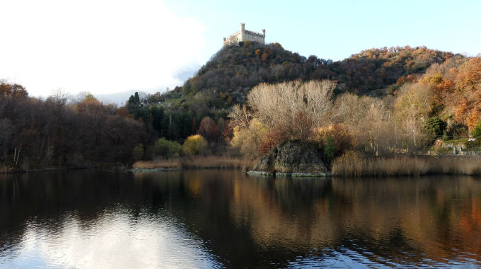 Recuperati i corpi senza vita di due giovani stranieri annegati nel lago Pistono