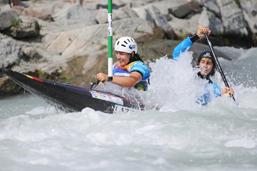 Con la canoa si riesce a fare il “tutto esaurito”