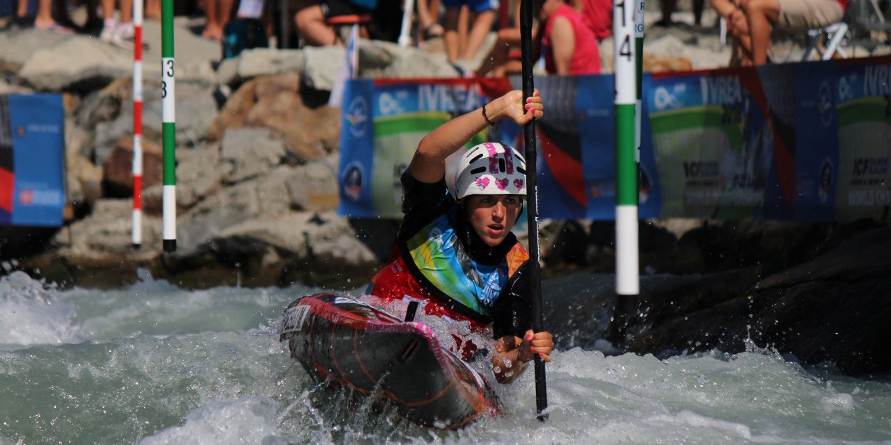 Ivrea in canoa. Il bilancio degli organizzatori a metà percorso. Sabato e domenica rush finale