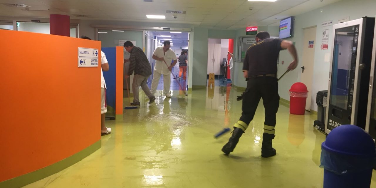 Ospedale di Chivasso: il temporale mette di nuovo in ginocchio la struttura