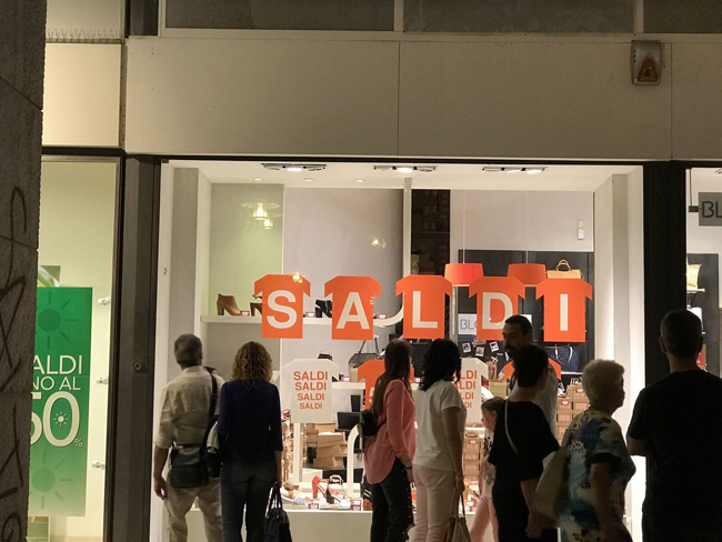 Tempo di saldi estivi