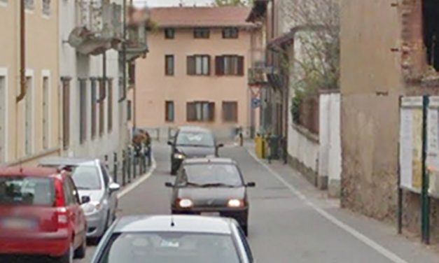 Caluso, già abbandonato  il senso unico in via C. Battisti