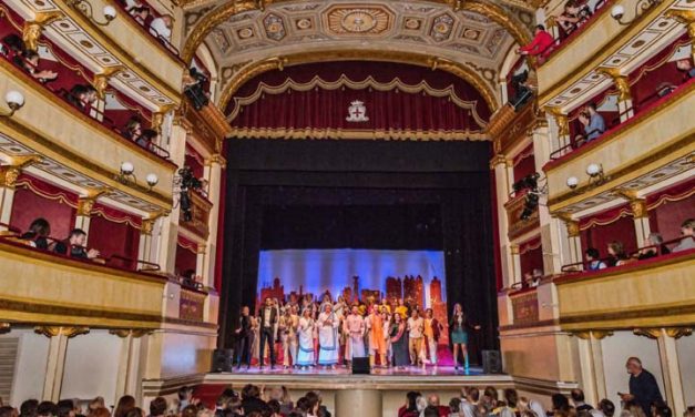 Domenica scorsa al Teatro Giacosa di Ivrea, standing ovation per il Musical