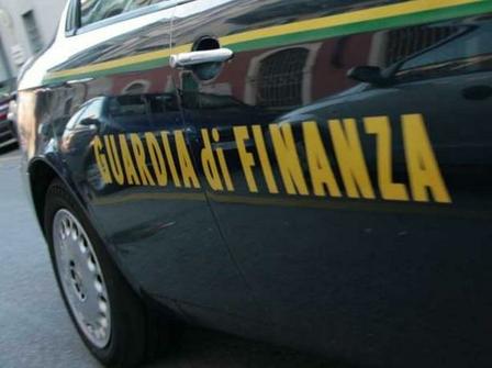 Guardia di Finanza Torino, visite sportive “in nero”. Evasione fiscale per 570.000 euro. Denunciati medici