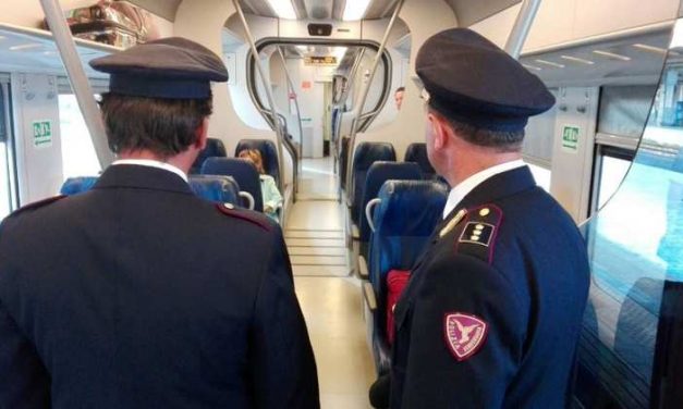 Controlli Polfer a viaggiatori e bagagli