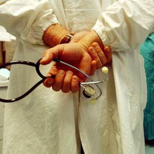 Le Asl potranno utilizzare medici in pensione mentre prosegue il piano assunzioni