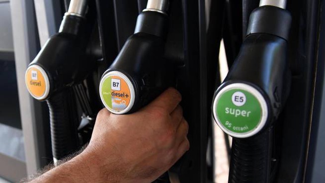 Piemonte, primo semestre 2020 giù le vendite di benzina del 28,7% e quelle di gasolio del 31,4%
