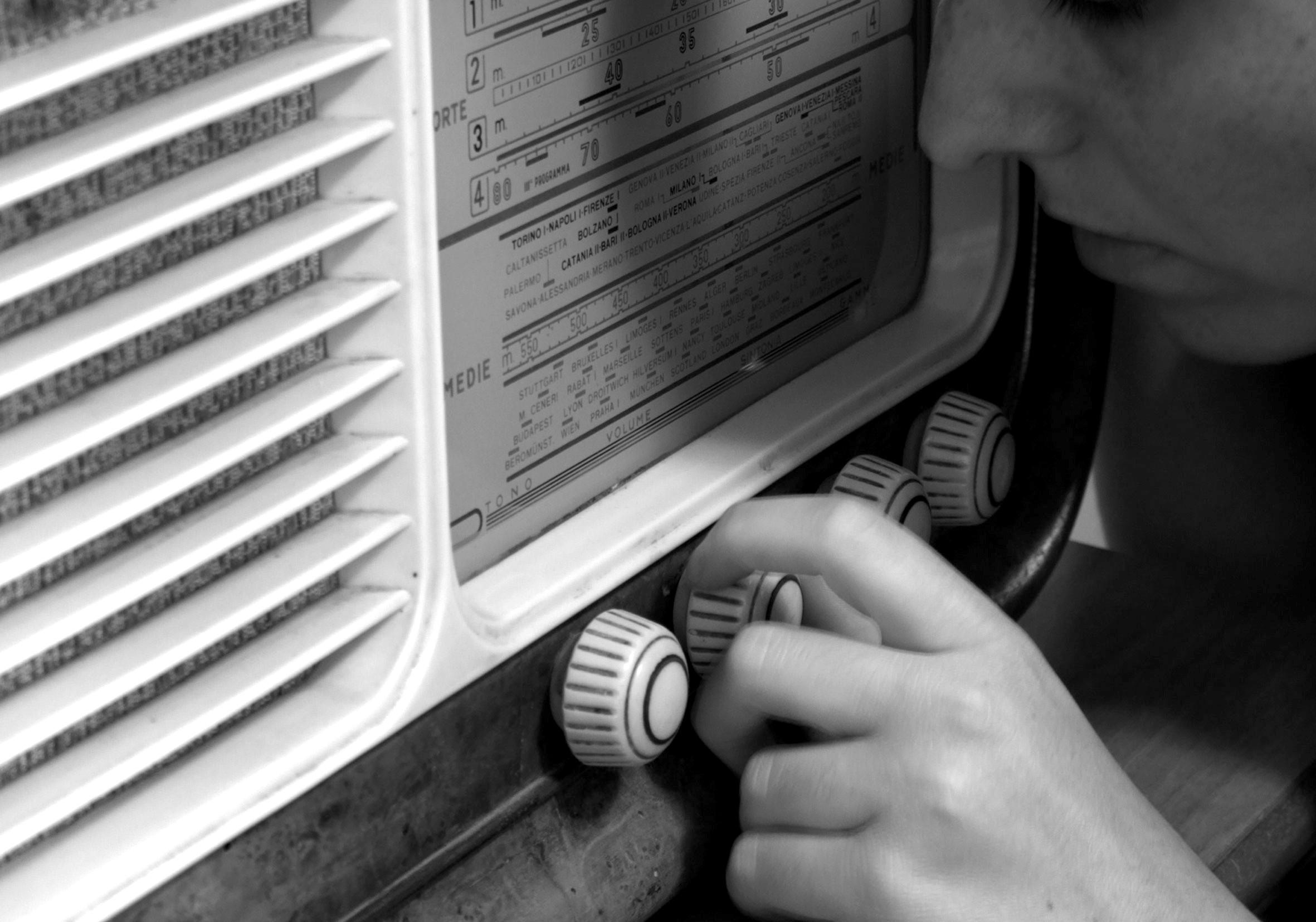 Fascismo e propaganda: il racconto delle gesta belliche affidato alla voce della radio