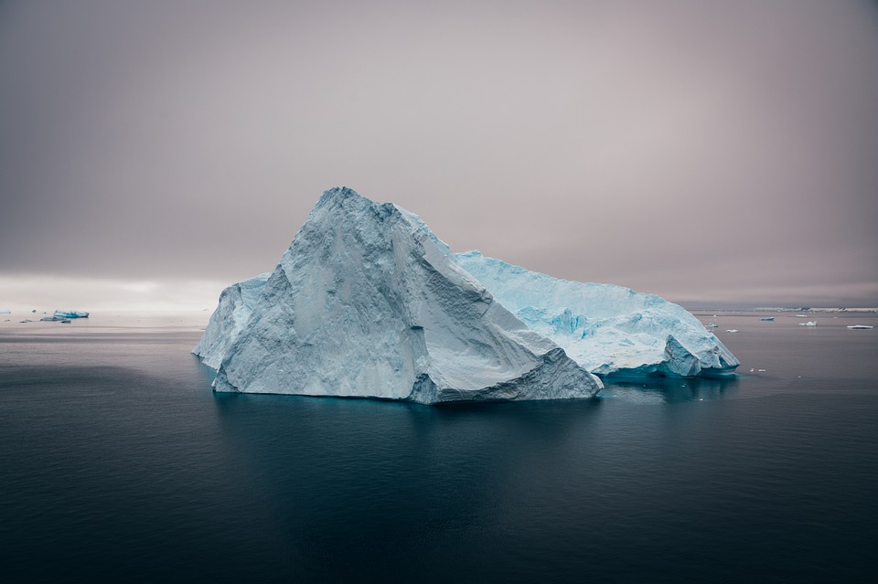 C’è una emergenza ancora più grave di quella climatica a inquinare la voglia di futuro dei giovani