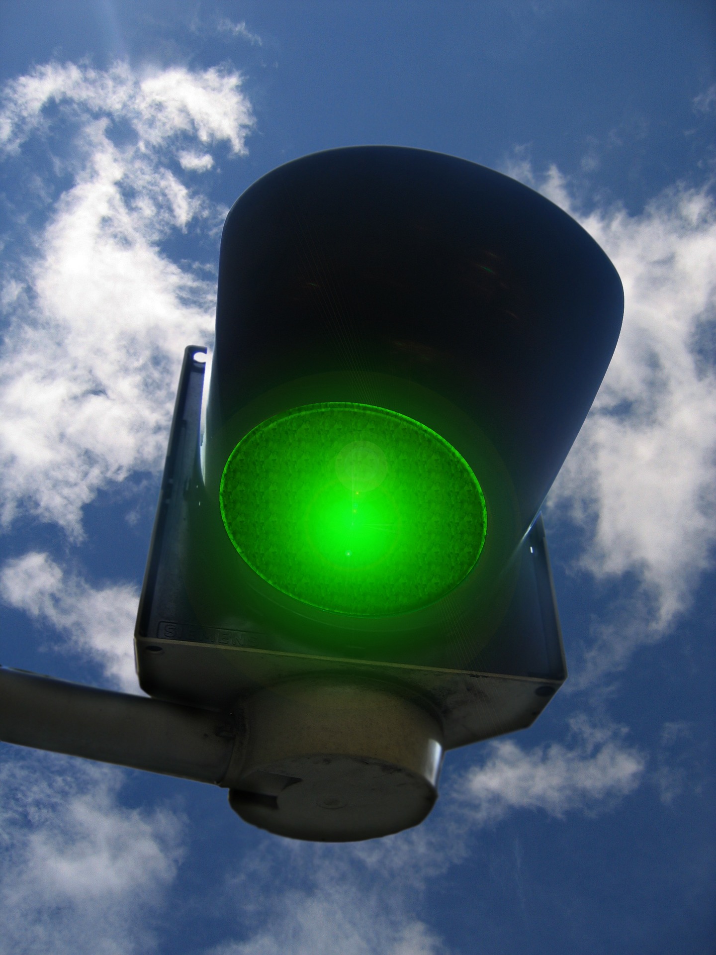 Semaforo verde, revocati da domani i blocchi per i diesel euro 5