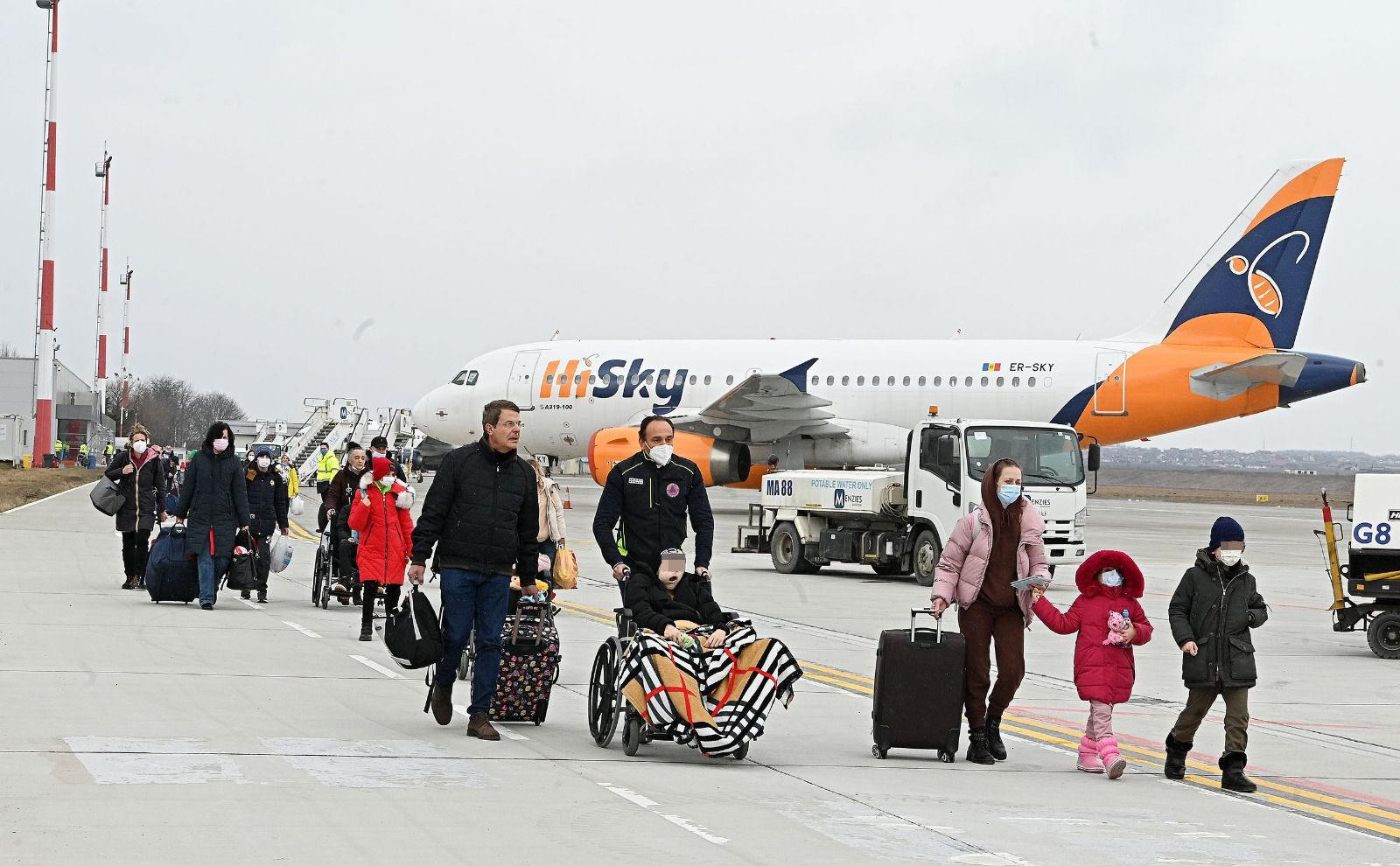Sono arrivati ieri a Torino 13 bambini ucraini che saranno curati al  Regina Margherita.