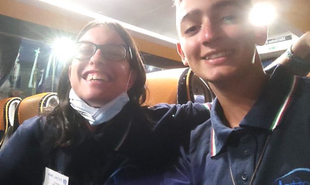 PELLEGRINI A LOURDES – Gli occhi della Speranza