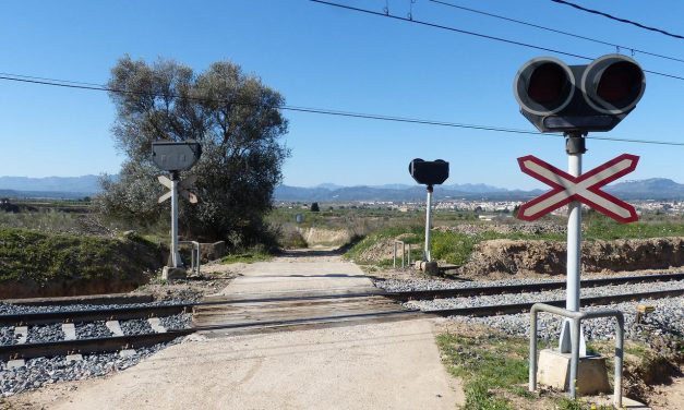 IVREA – Espropri per i lavori di chiusura dei passaggi a livello sulla linea Torino-Aosta