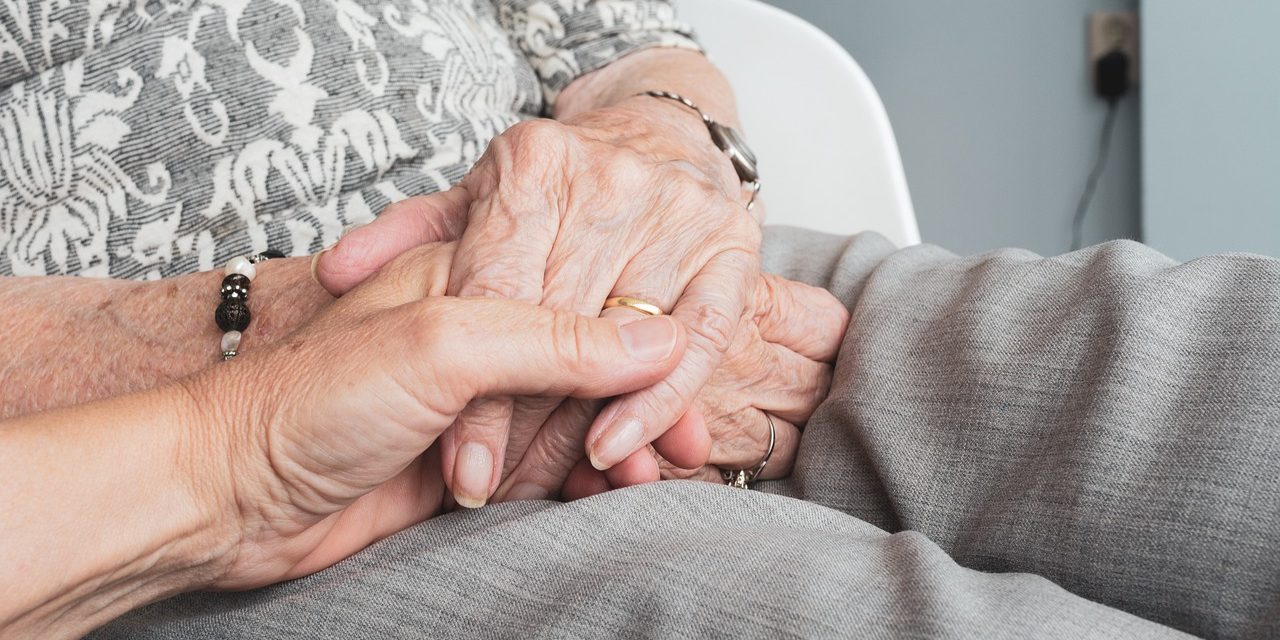 Alzheimer e demenze senili: il doveroso supporto ai “caregiver”