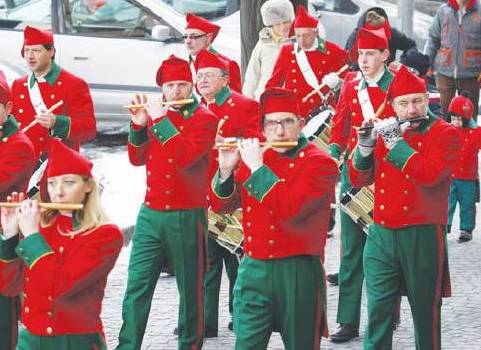 BOLLENGO – Pifferi e Tamburi, cuore della tradizione musicale eporediese