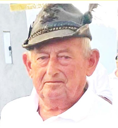 BOLLENGO – Il paese ha salutato Giuseppe Ugo