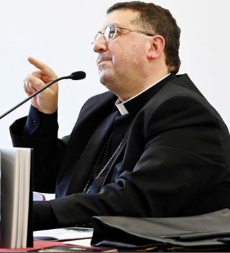 CASTELLAMONTE – Monsignor Farinella alla lezione inaugurale dell’Unitre