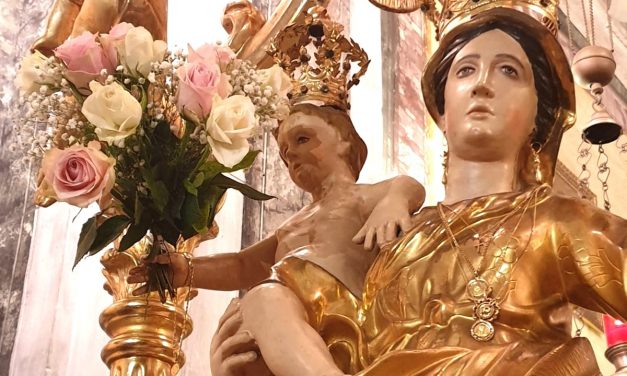 FELETTO – Il paese si raccoglie attorno alla Madonna del Rosario