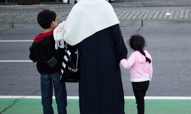 Donne migranti e accesso al lavoro: superare gli stereotipi è utile a tutti