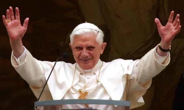Mons. Cerrato: “Grazie, Signore, per il dono che, nella persona di Papa Benedetto, hai fatto alla Chiesa e al mondo”!