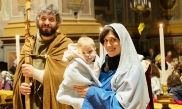 QUINCINETTO, CASTELNUOVO NIGRA E BORGO REVEL – Comunità raccolte intorno alla Sacra Famiglia nella Notte Santa