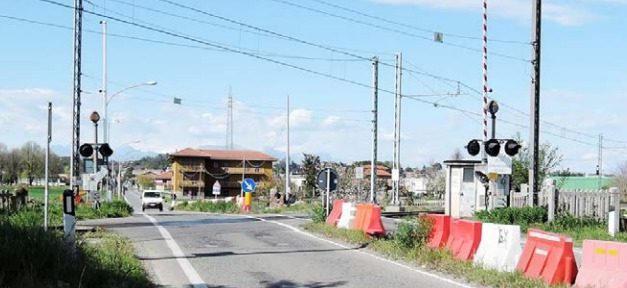 CALUSO – Sottopasso della discordia Arè, verso l’eliminazione del passaggio a livello