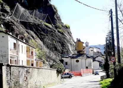 PONT CANAVESE – Frana: riaperta la strada. Finalmente transitabile via delle Roggie verso Sparone