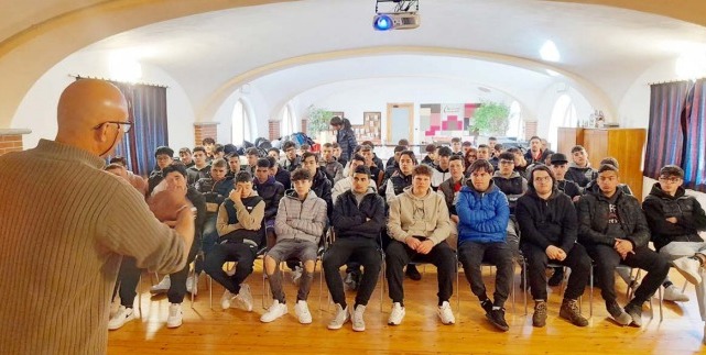 SAN BENIGNO – CNOS-FAP. La lezione presso la comunità Cenacolo