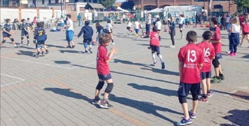 ANPI E VOLLEY MONTANARO – Un 25 Aprile nel segno della pallavolo