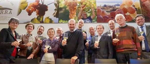IVREA – I 70 anni della Cantina della Serra raccontati in un talk show a teatro