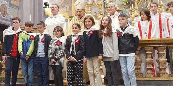 QUINCINETTO – Un vescovo con le leve del ‘3. Monsignor Bettazzi ha accolto l’invito quincinettese