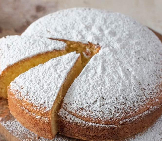 VEROLENGO – Torte e calcetto all’oratorio