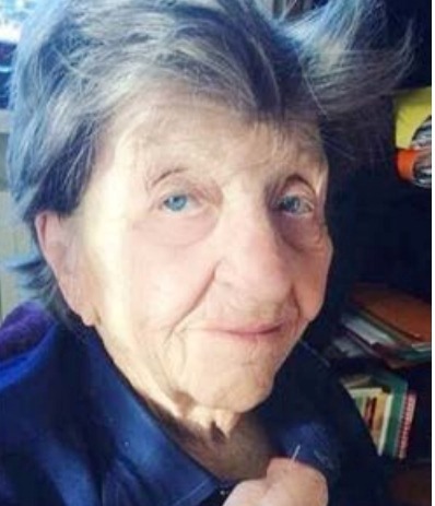 VICO CANAVESE – Commosso addio alla ex preside Franca Bertarione Ravarossa