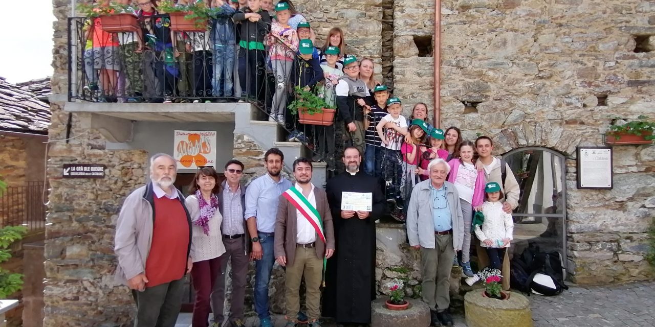 INGRIA – Tanti bambini per ripercorrere la vita nelle Scuole di montagna