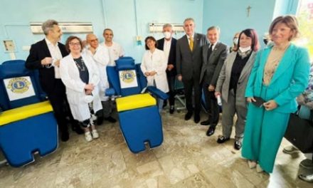 CHIVASSO – Attrezzata dai due Lions Club, la “nuova” sala chemioterapica