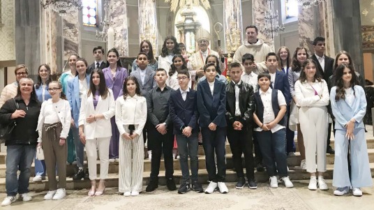 CHIVASSO – Amministrata in Duomo la Cresima a 30 ragazzi