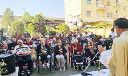 CHIVASSO – Maggio alla casa di riposo “Clara”