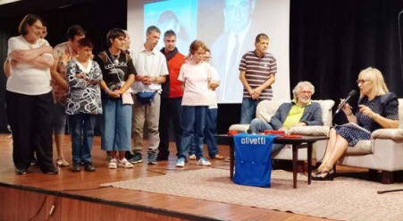 IVREA – Ghiggio ha presentato il suo libro “Olivetti-Una storia su due ruote”