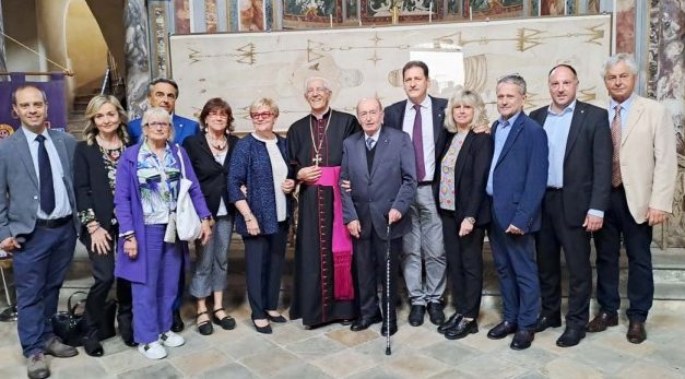 AGLIÈ – Restaurata la copia della Sindone