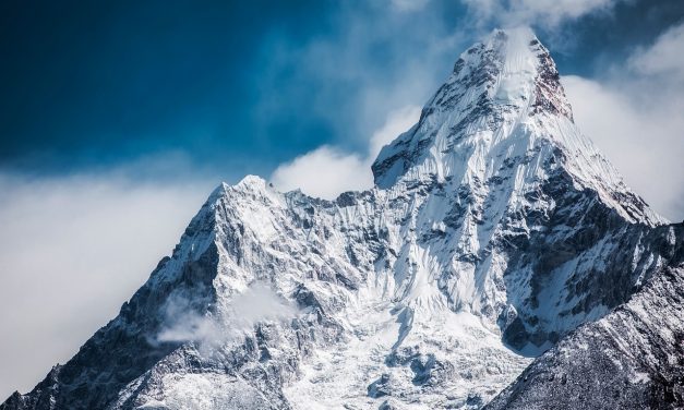 EDITORIALE – Sulla cima