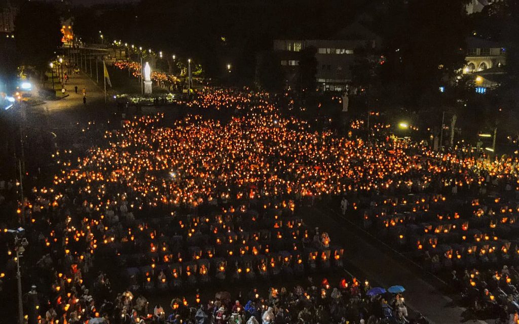 GIORNATA MONDIALE DELLA GIOVENTÙ – Arrivati a Lourdes i giovani partiti da Romano