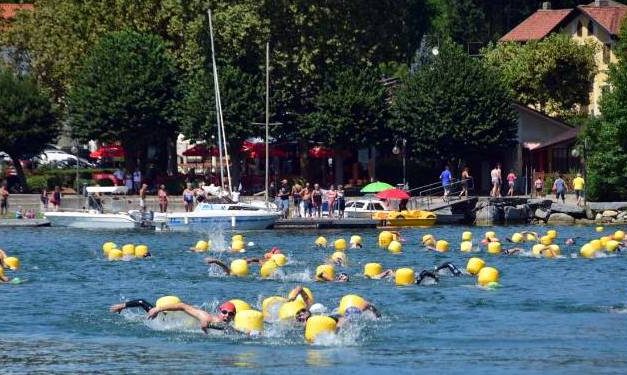 CIRCUITO NOBILE DEI LAGHI – Al via la 51esima traversata a nuoto del lago di Viverone  